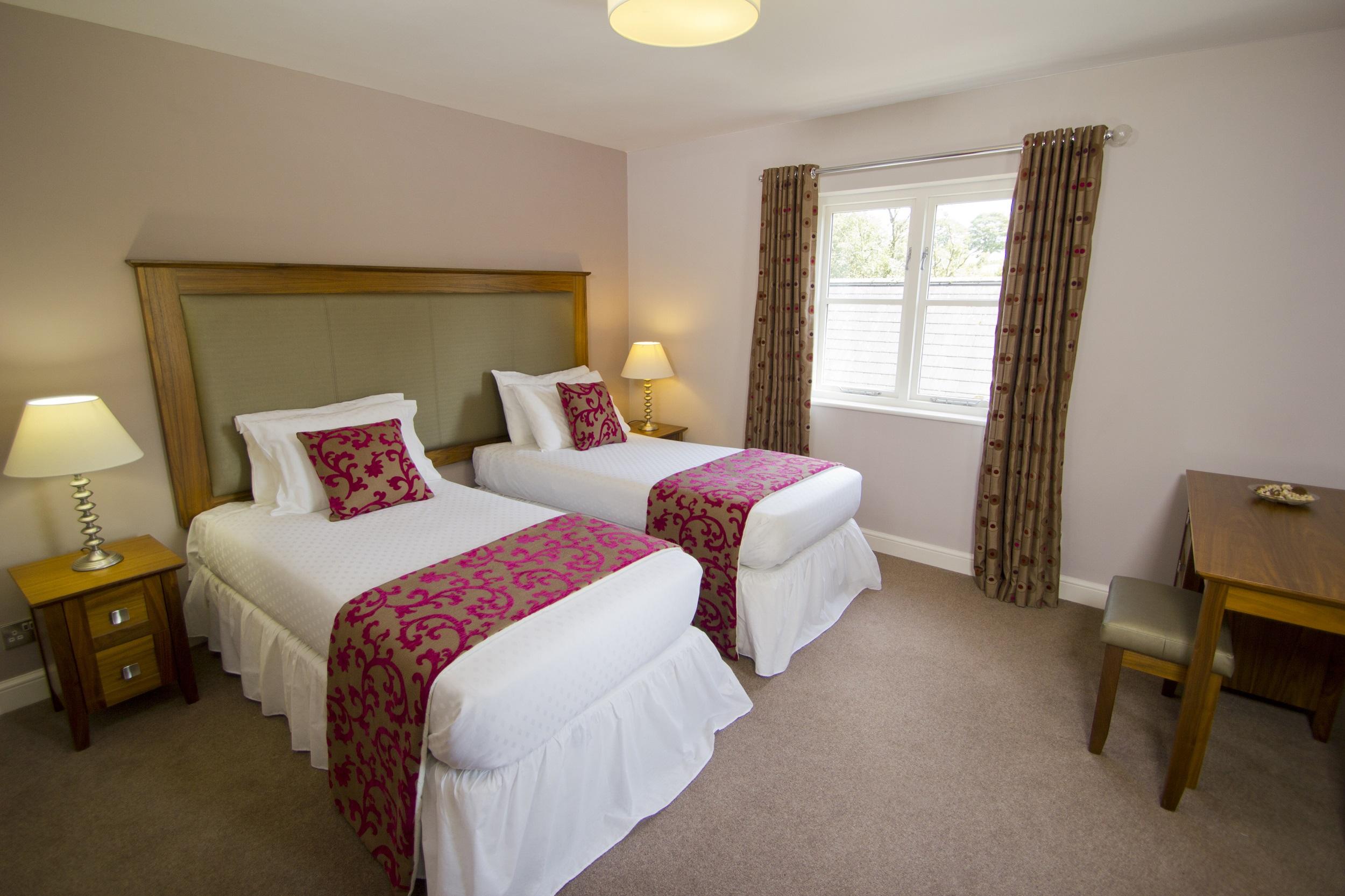 Woodford Bridge Country Club Resort 4*