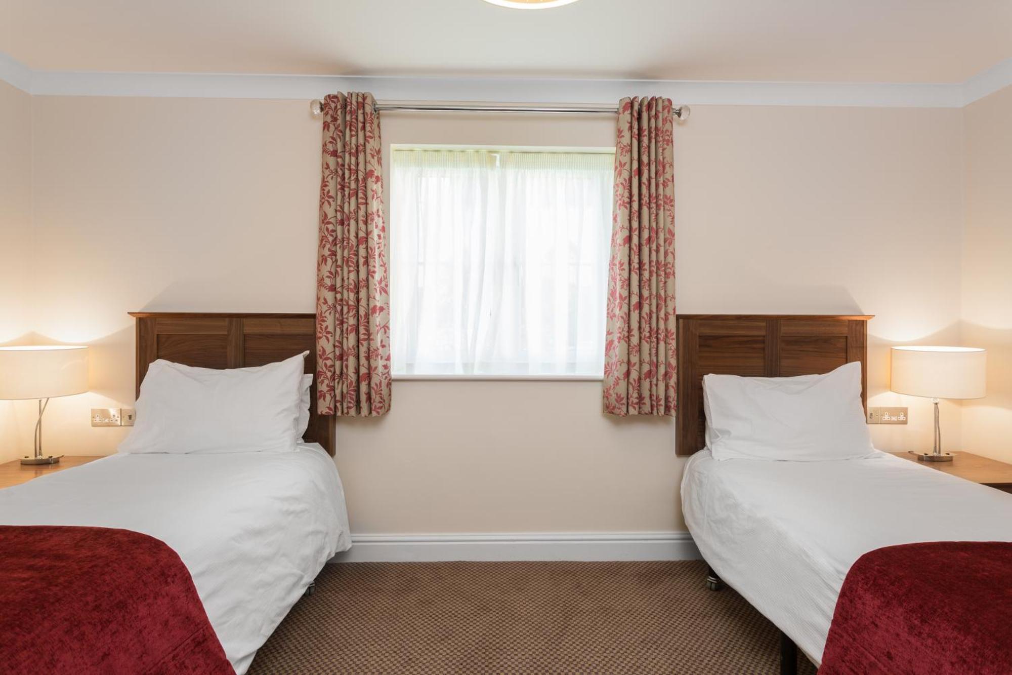 Woodford Bridge Country Club 4*